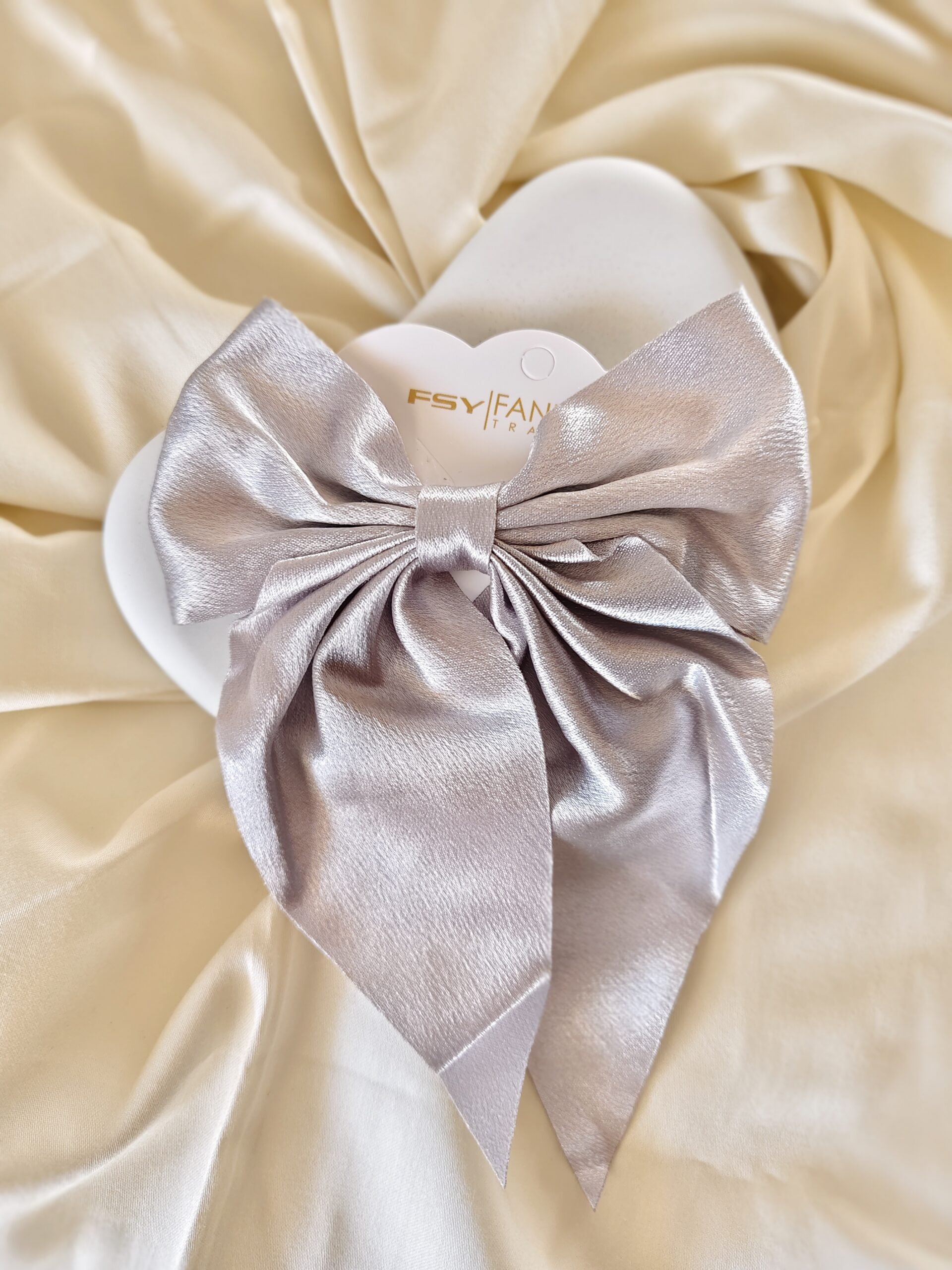 Tending Satin Bow Clip - Image 3